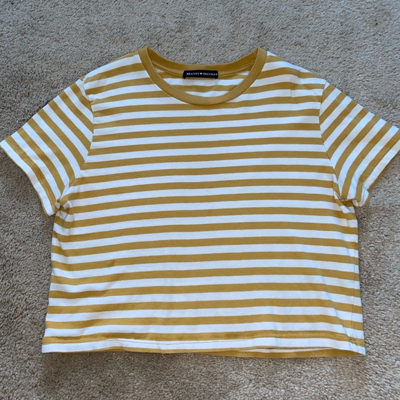 brandy melville tee - Picture 2 of 2